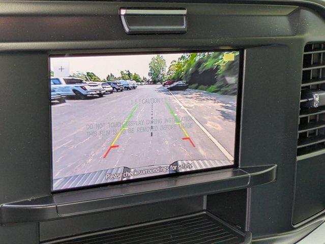 Photo of 2025 Oxford White Ford F-250