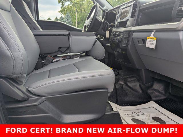 Photo of 2025 OXFORD WHITE Ford F-450