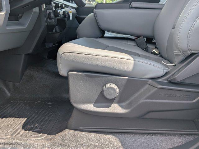 Photo of 2025 OXFORD WHITE Ford F-350