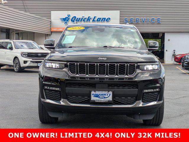 Photo of 2021 Diamond Black Crystal Pearlcoat Jeep Grand Cherokee L