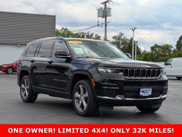 Photo of 2021 Diamond Black Crystal Pearlcoat Jeep Grand Cherokee L