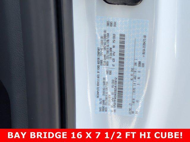 Photo of 2025 OXFORD WHITE Ford F-450