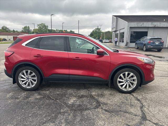 Photo of 2021 Rapid Red Metallic Tinted Clearcoat Ford Escape