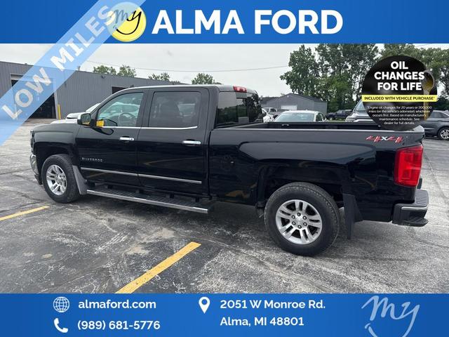 Photo of 2018 Black Chevrolet Silverado 1500