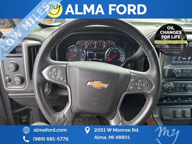 Photo of 2018 Black Chevrolet Silverado 1500
