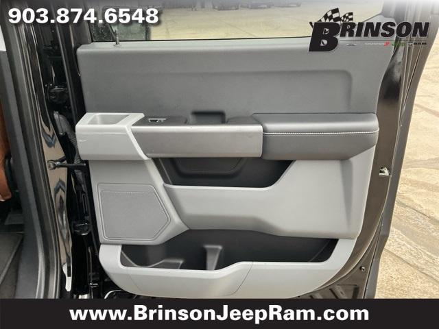 Photo of 2021 Agate Black Metallic Ford F-150