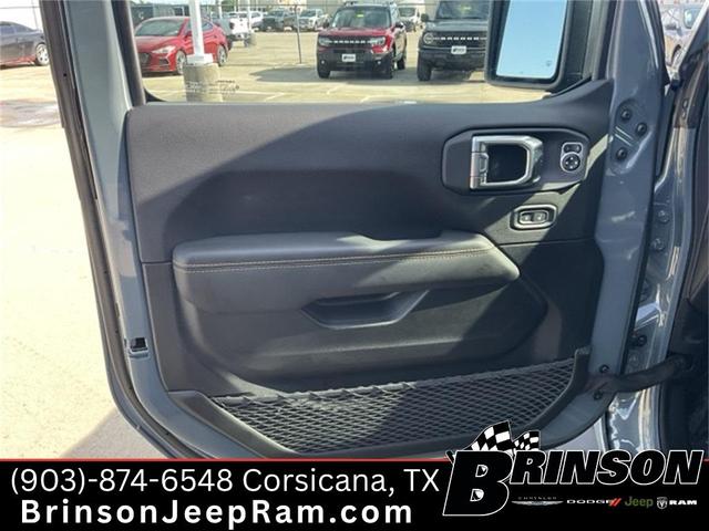 Photo of 2025 Anvil Clearcoat Jeep Gladiator