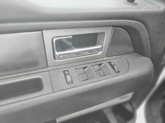 Photo of 2013 White Ford F-150
