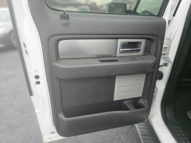 Photo of 2013 White Ford F-150
