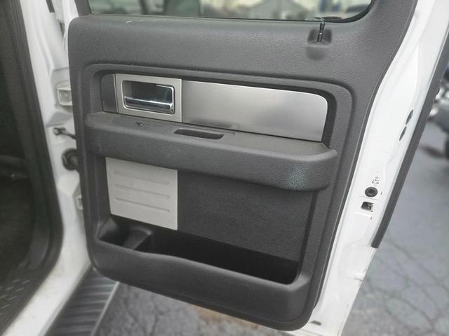 Photo of 2013 White Ford F-150