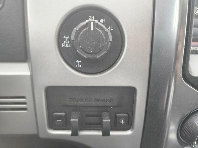 Photo of 2013 White Ford F-150