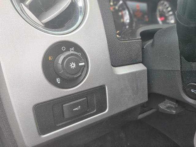 Photo of 2013 White Ford F-150