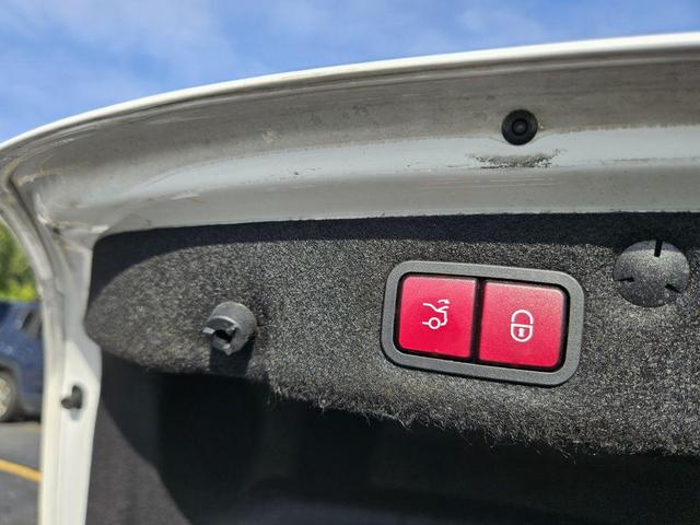Photo of 2021 White Mercedes-Benz C-Class