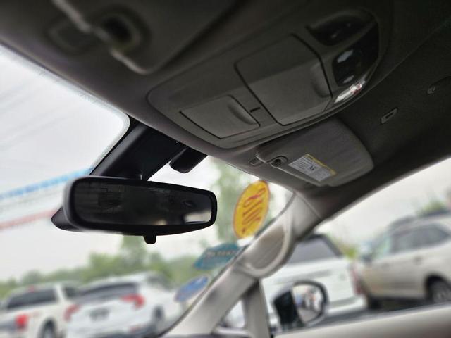 Photo of 2018 Brilliant Black Crystal Pearlcoat Chrysler Pacifica