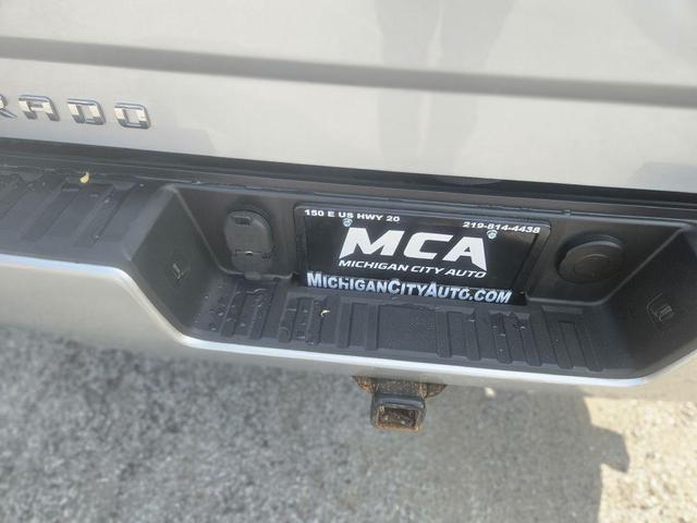 Photo of 2016 Silver Ice Metallic Chevrolet Silverado 1500