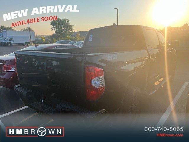 Photo of 2021 Midnight Black Metallic Toyota Tundra