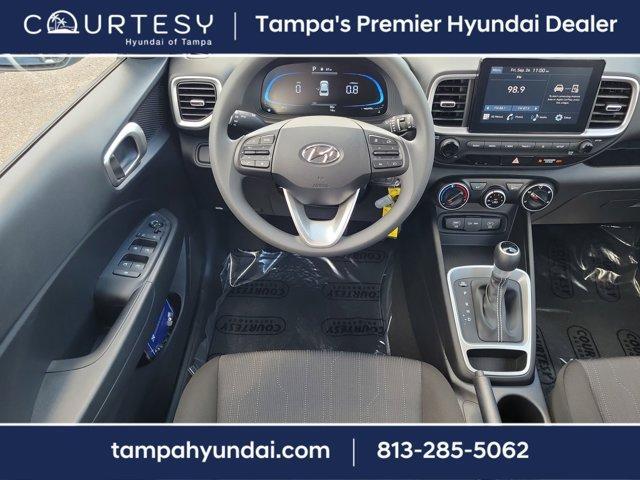 Photo of 2025 Onyx Black Hyundai VENUE