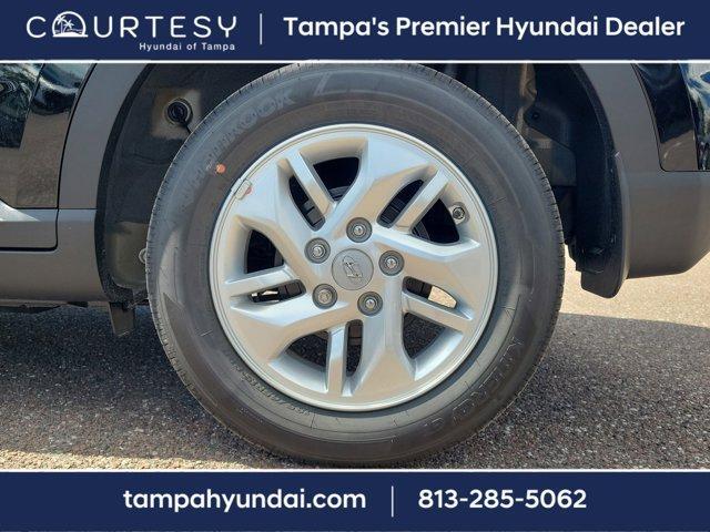 Photo of 2025 Onyx Black Hyundai VENUE