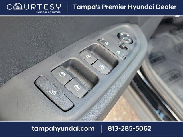 Photo of 2025 Onyx Black Hyundai VENUE