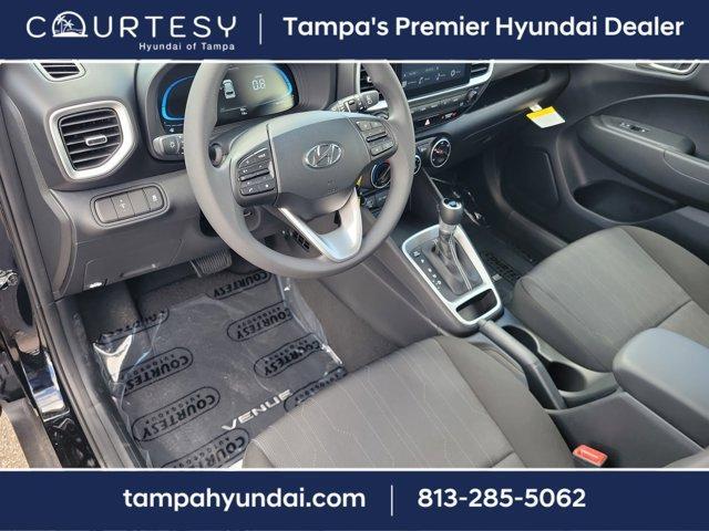 Photo of 2025 Onyx Black Hyundai VENUE