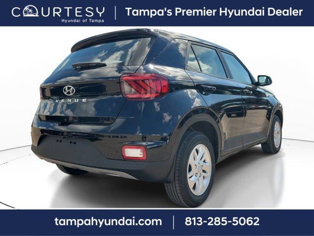 Photo of 2025 Onyx Black Hyundai VENUE