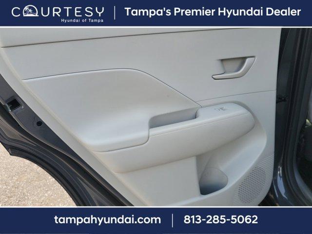 Photo of 2024 Gray Pearl Hyundai KONA