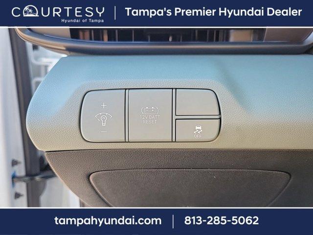 Photo of 2025 White Hyundai ELANTRA HEV