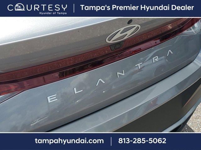 Photo of 2025 Metal Hyundai ELANTRA