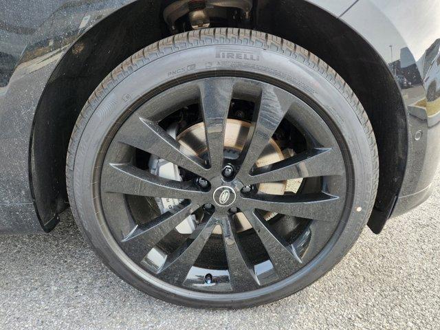 Photo of 2025 Santorini Black Metallic Land Rover Range Rover Sport