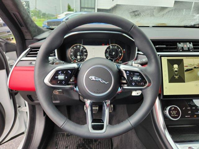 Photo of 2024 Fuji White Jaguar XF