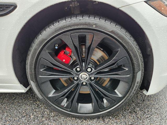 Photo of 2024 Fuji White Jaguar XF