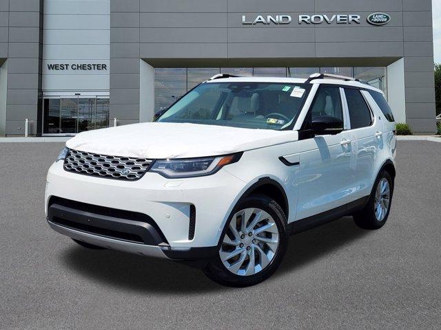 Photo of 2025 Fuji White Land Rover Discovery