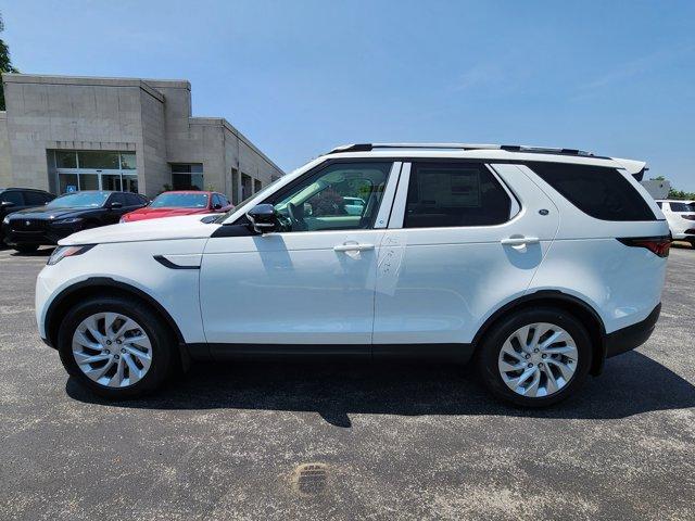 Photo of 2025 Fuji White Land Rover Discovery