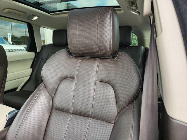 Photo of 2017 Yulong White Land Rover Range Rover Sport