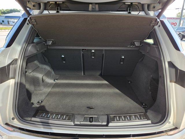 Photo of 2020 Seoul Pearl Silver Metallic Land Rover Range Rover Evoque