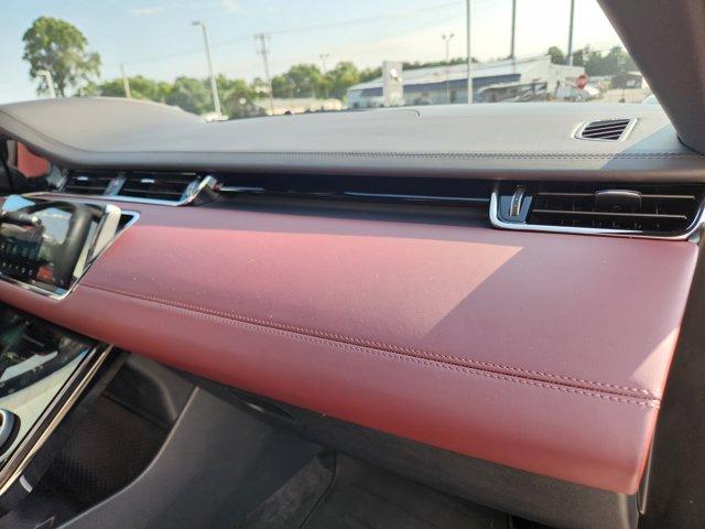 Photo of 2020 Seoul Pearl Silver Metallic Land Rover Range Rover Evoque