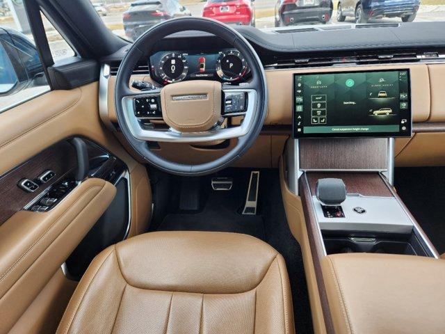 Photo of 2024 Fuji White Land Rover Range Rover