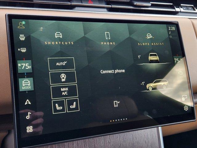 Photo of 2024 Fuji White Land Rover Range Rover