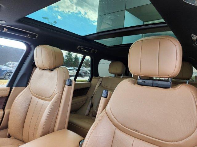 Photo of 2024 Fuji White Land Rover Range Rover