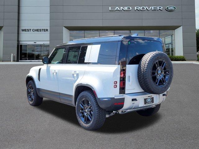 Photo of 2025 Fuji White Land Rover Defender