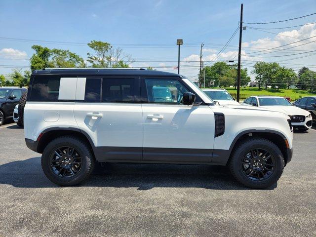 Photo of 2025 Fuji White Land Rover Defender