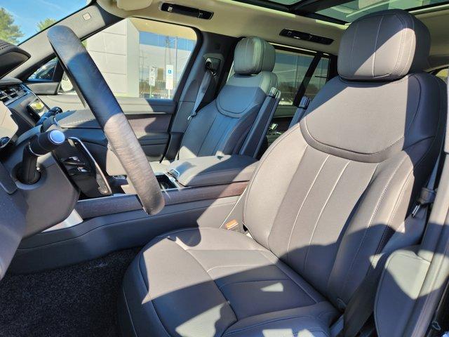 Photo of 2025 Black Land Rover Range Rover