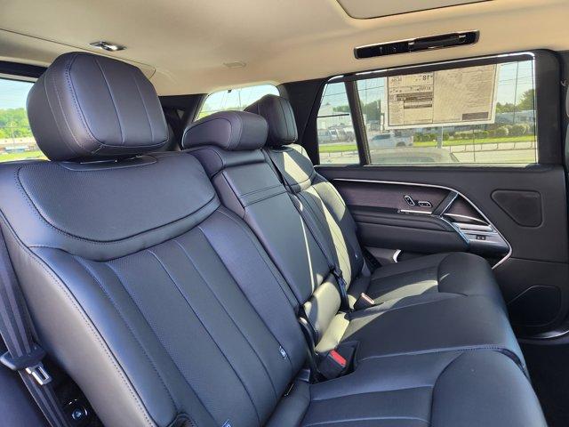 Photo of 2025 Black Land Rover Range Rover