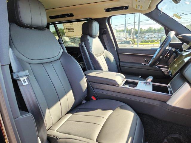 Photo of 2025 Black Land Rover Range Rover
