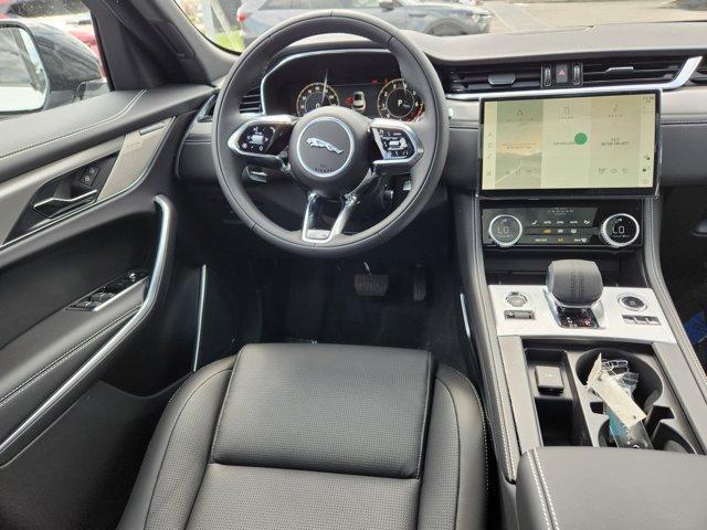 Photo of 2026 Fuji White Jaguar F-PACE