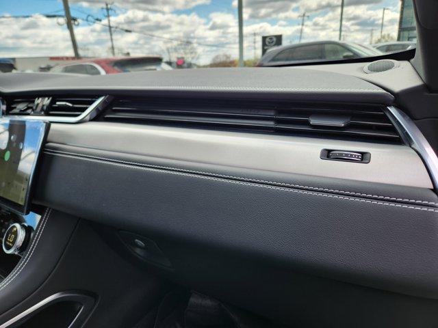 Photo of 2026 Fuji White Jaguar F-PACE