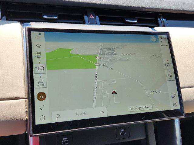 Photo of 2024 Eiger Gray Metallic Land Rover Discovery Sport