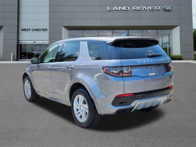 Photo of 2024 Eiger Gray Metallic Land Rover Discovery Sport