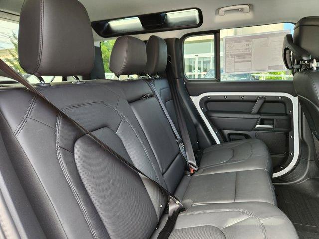 Photo of 2025 Fuji White Land Rover Defender