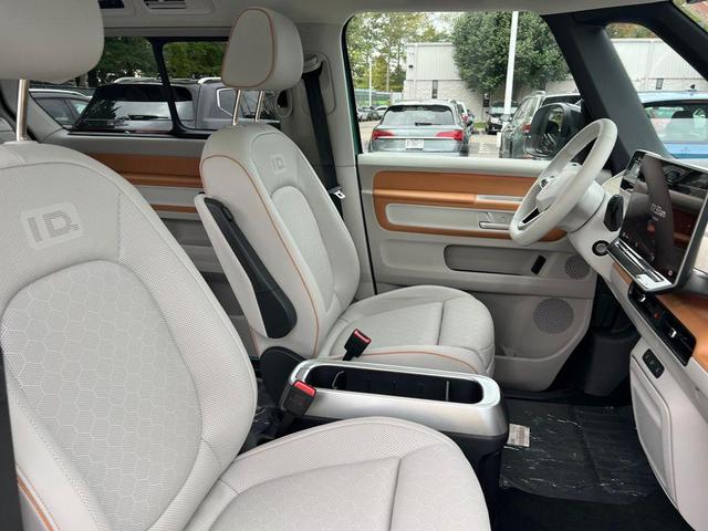 Photo of 2025 Green Volkswagen ID. Buzz
